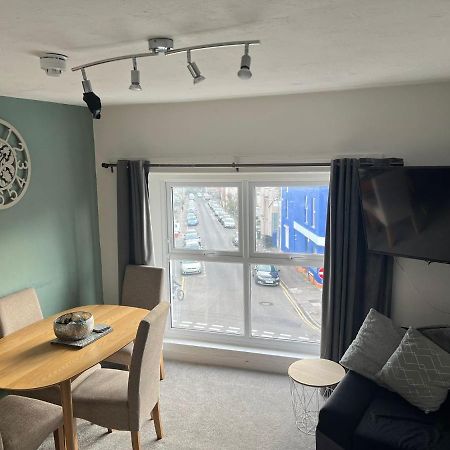 Topzy-Turvy - 1 Bedroom Apartment Swansea Exterior photo